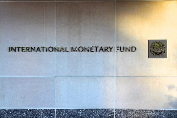 IMF and Market Analysts Warn of Slower U.S. Growth Due to Tariffs