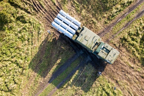 Russia Continues Ukraine Offensive as U.S. Threatens to Withdraw Mediation