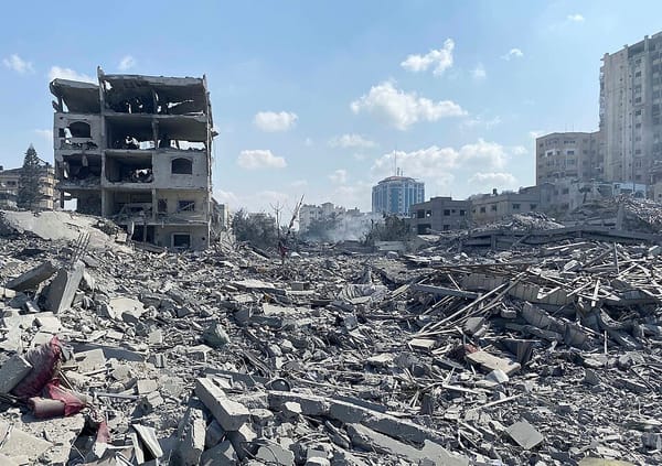 Israeli Strikes Intensify in Gaza, Hospitals Overwhelmed: Deepening Humanitarian Crisis and International Scrutiny